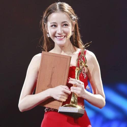 吃瓜娱乐圈迪丽热巴是谁,娱乐圈的瓜中明星  第2张